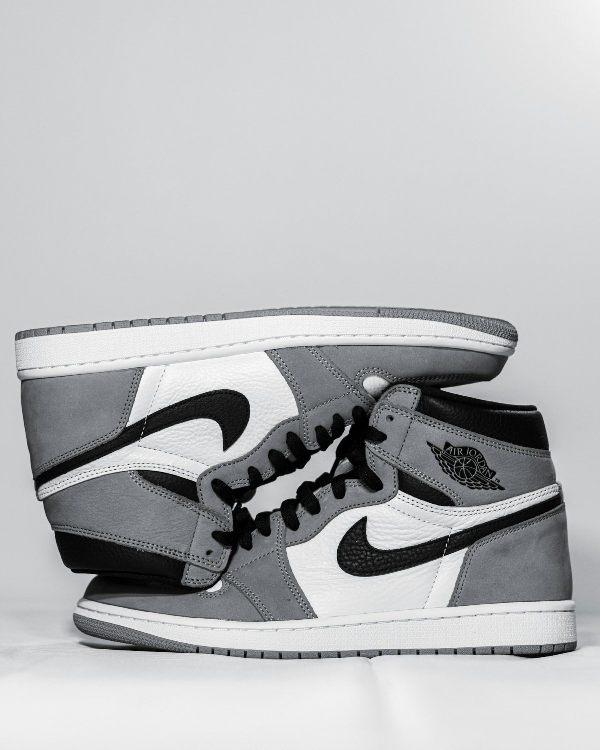 Air Jordan 1 Mid gri Y2K