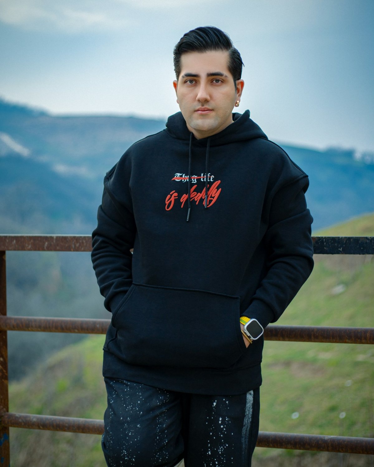 Stüssy hoodie blu e errët me print të kuq 2010s