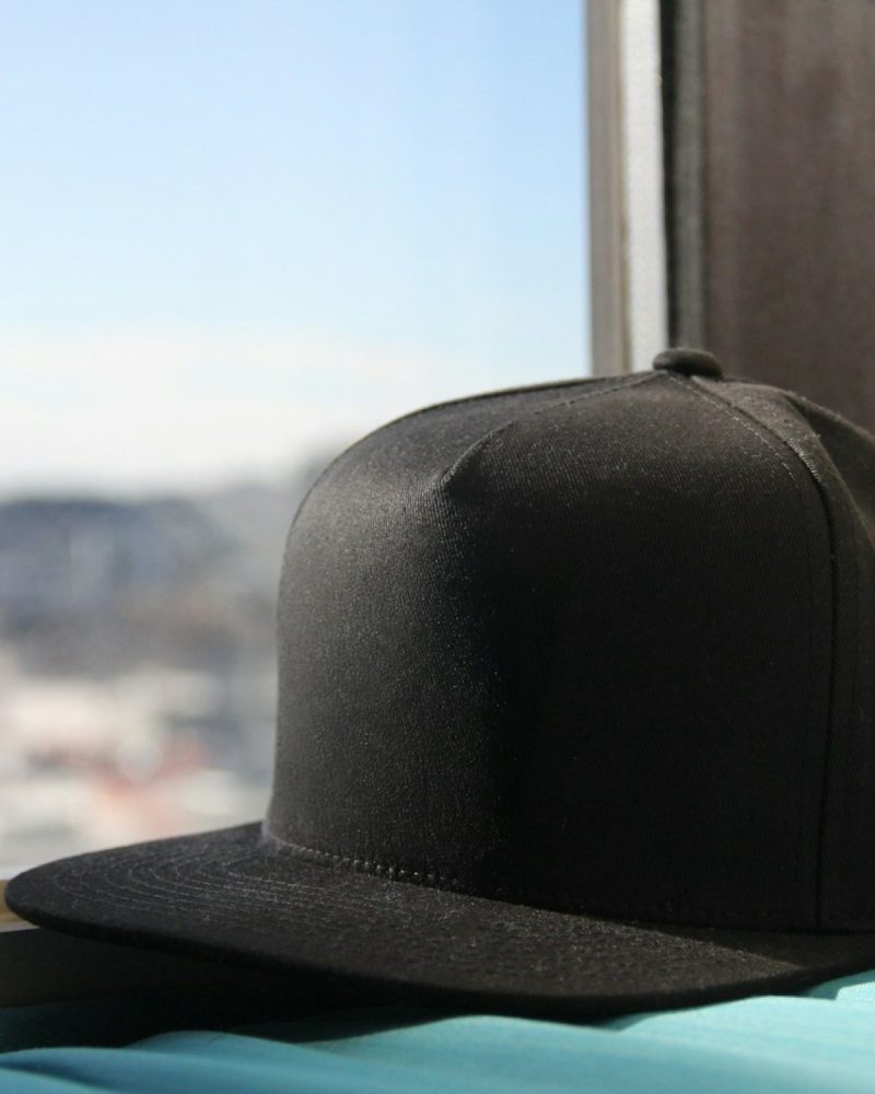 New Era snapback e zezë 90s